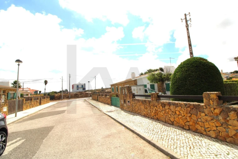 Moradia T3 para Venda em Carvoeira Foto 62