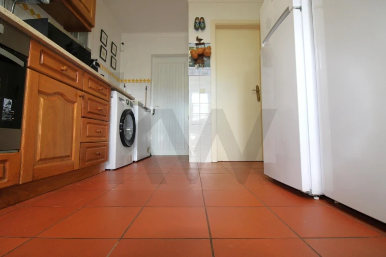 Moradia T3 para Venda em Carvoeira Foto 26