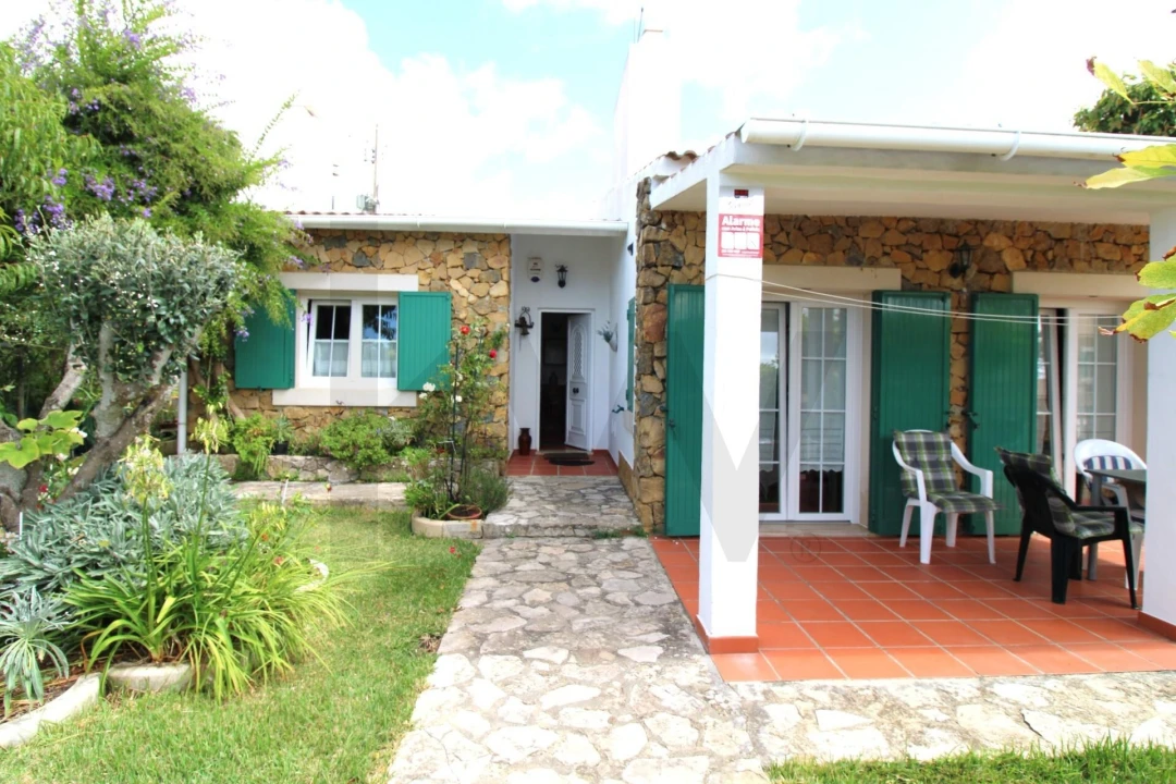 Moradia T3 para Venda em Carvoeira Foto 1