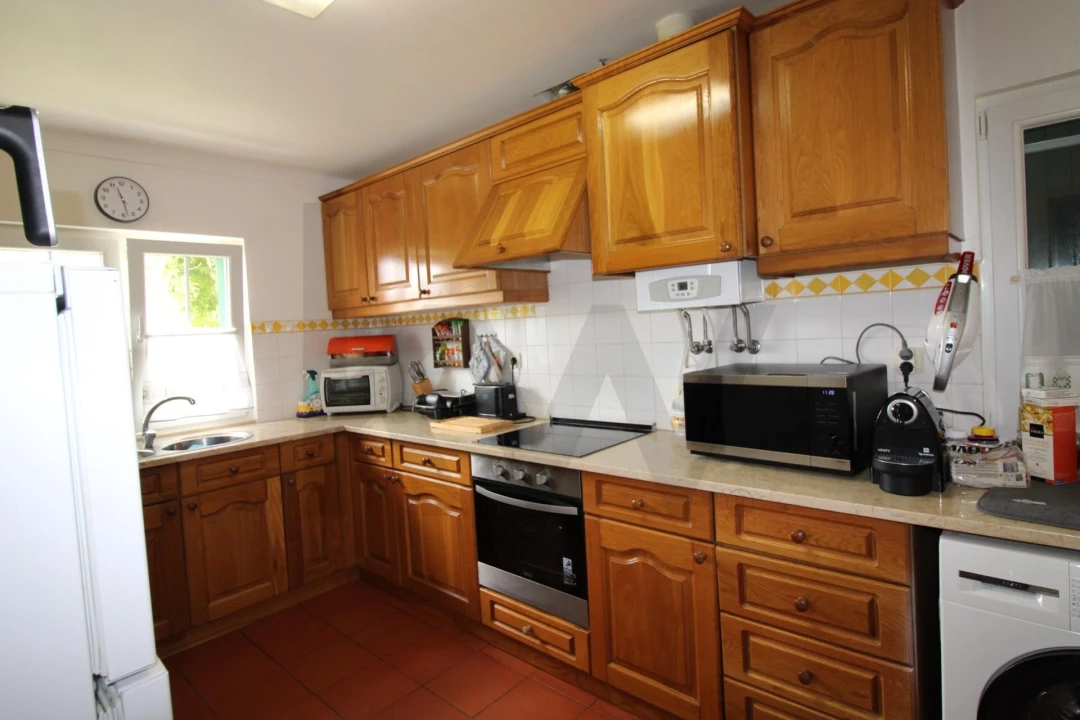 Moradia T3 para Venda em Carvoeira Foto 22