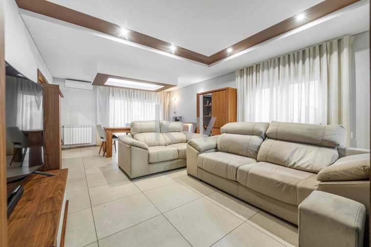 Moradia T3 para Venda em Caires Foto 9