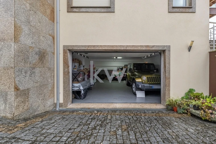 Moradia T3 para Venda em Caires Foto 32