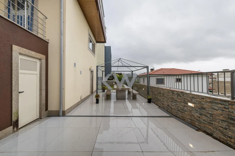 Moradia T3 para Venda em Caires Foto 5