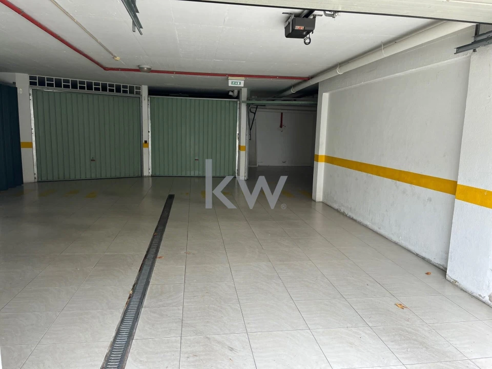 Garagem para Venda em Setubal (São Sebastião) Foto 11