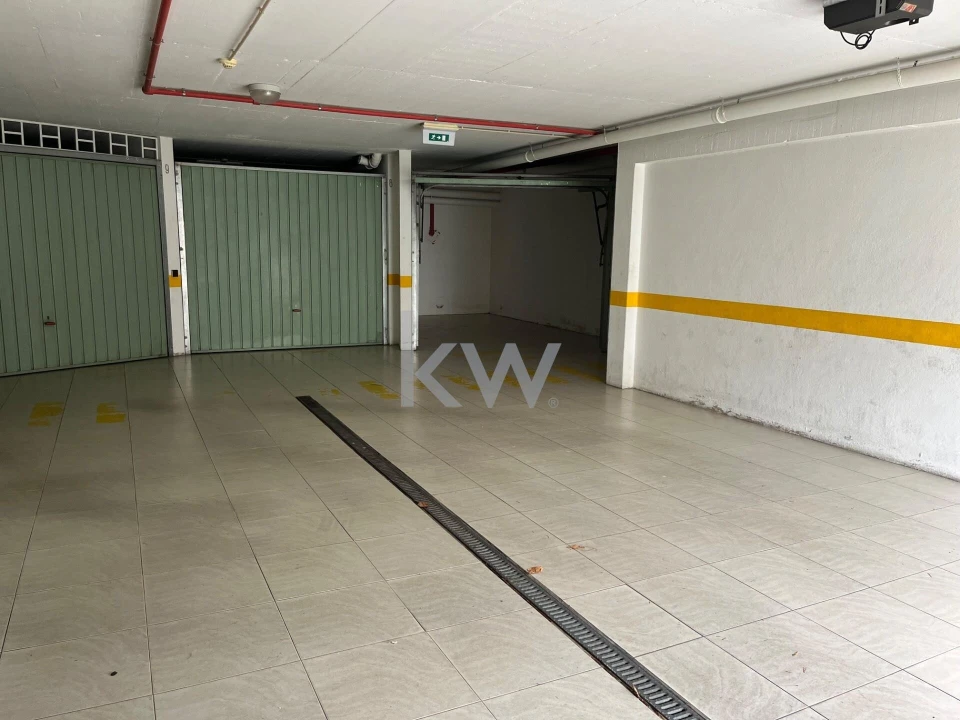 Garagem para Venda em Setubal (São Sebastião) Foto 12