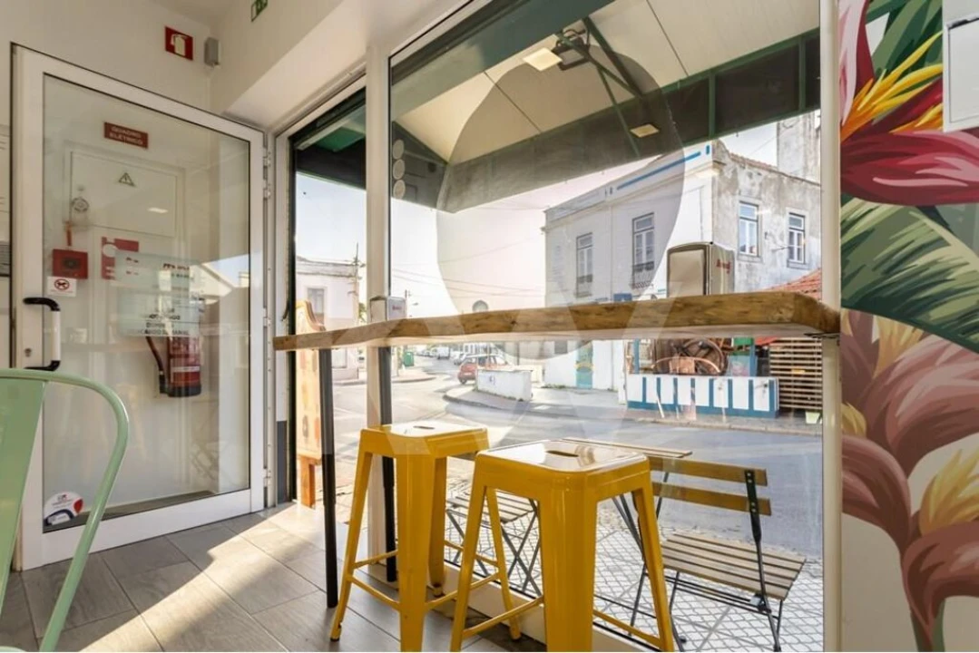 Loja para Venda em Costa da Caparica Foto 3