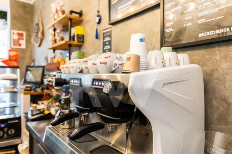 Loja para Venda em Costa da Caparica Foto 26