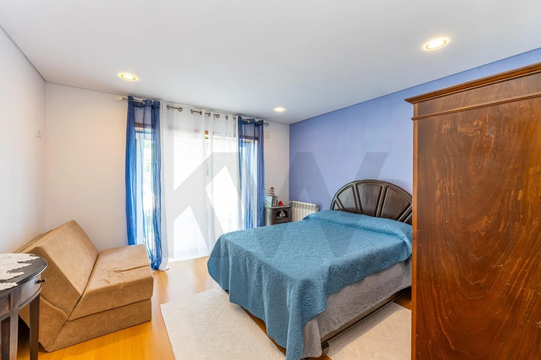 Moradia T3 para Venda em Arcozelo Foto 20