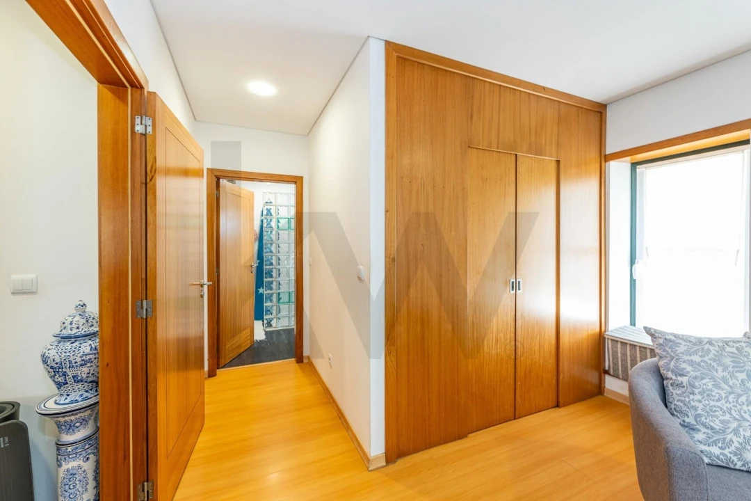 Moradia T3 para Venda em Arcozelo Foto 11