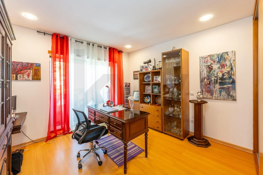 Moradia T3 para Venda em Arcozelo Foto 17