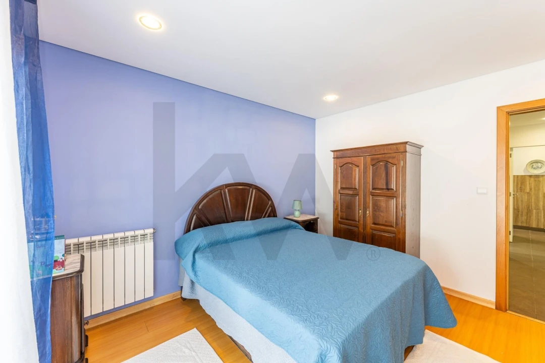 Moradia T3 para Venda em Arcozelo Foto 21