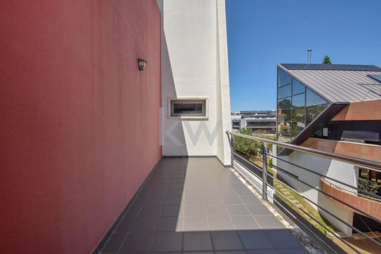 Moradia T4 para Venda em Carnaxide e Queijas Foto 44