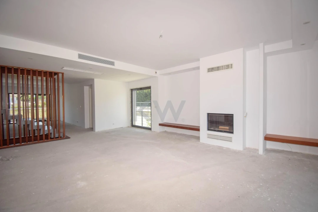 Moradia T4 para Venda em Carnaxide e Queijas Foto 18