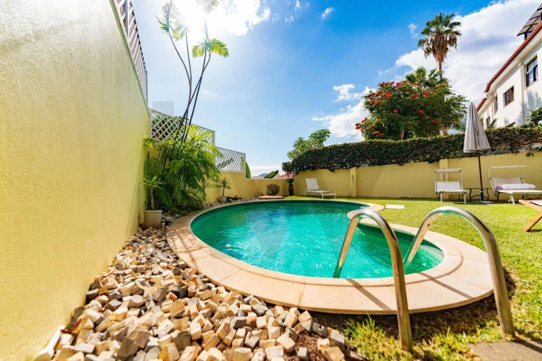 Moradia T4 para Venda em Funchal (Santa Maria Maior) Foto 43