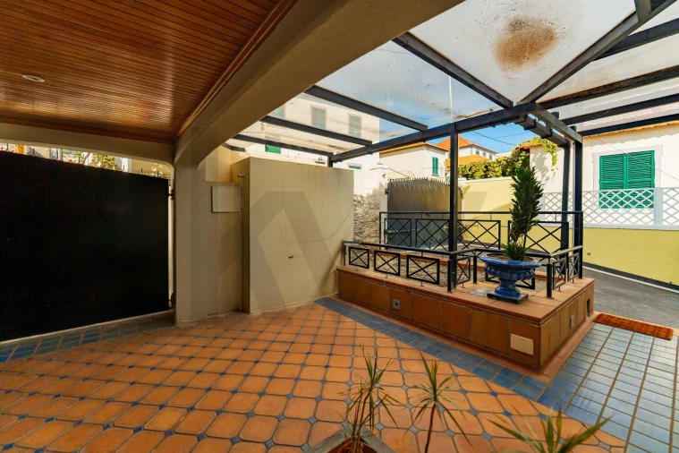 Moradia T4 para Venda em Funchal (Santa Maria Maior) Foto 52