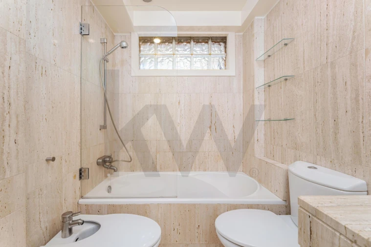 Moradia T4 para Venda em Funchal (Santa Maria Maior) Foto 33