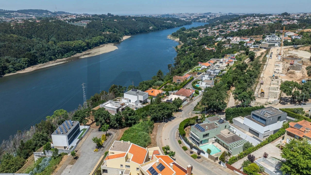 Moradia T4 para Venda em Gondomar (São Cosme), Valbom e Jovim Foto 37