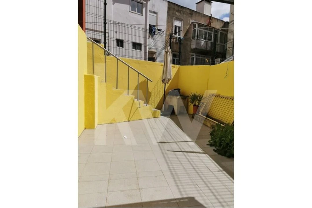 Prédio para Venda em Arroios Foto 24