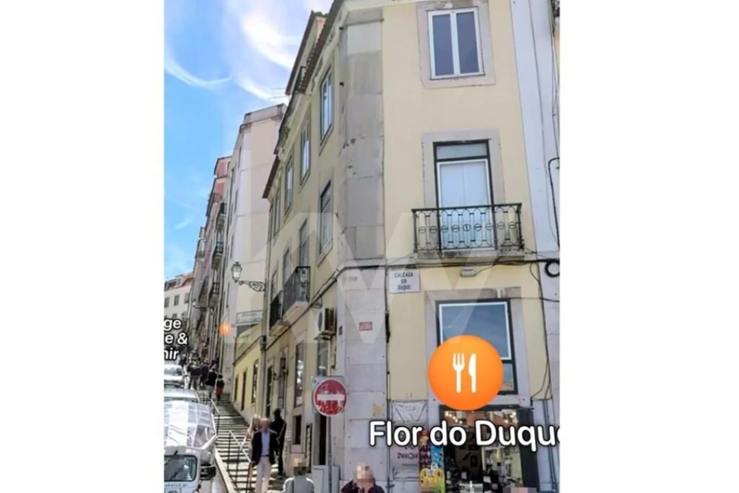 Prédio para Venda em Santa Maria Maior Foto 15
