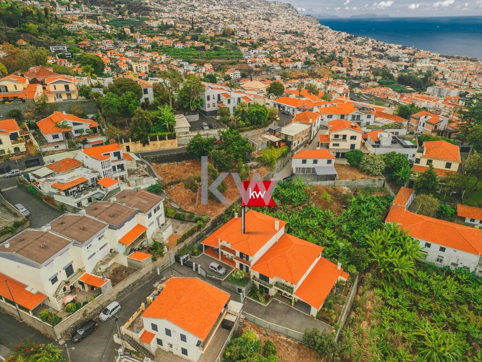 Moradia T4 para Venda em Funchal (São Pedro) Foto 4