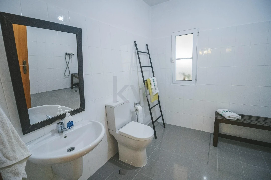 Moradia T4 para Venda em Funchal (São Pedro) Foto 24