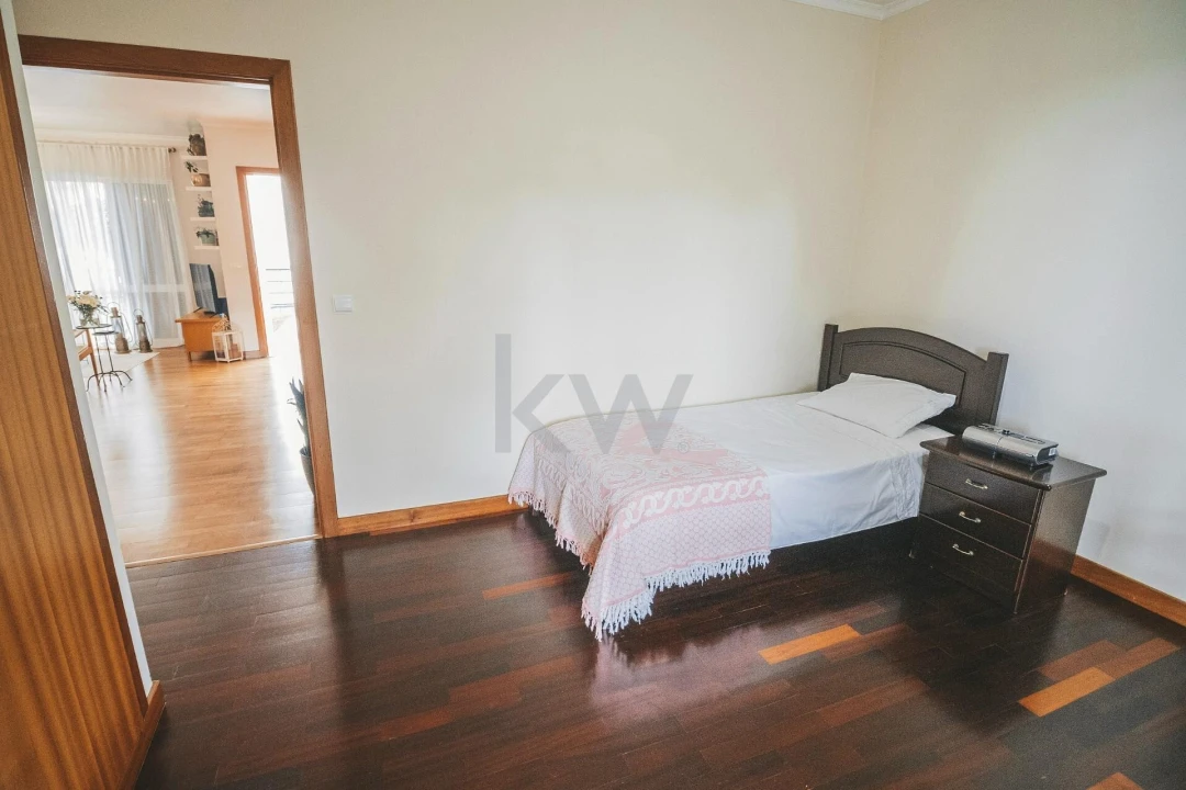 Moradia T4 para Venda em Funchal (São Pedro) Foto 27