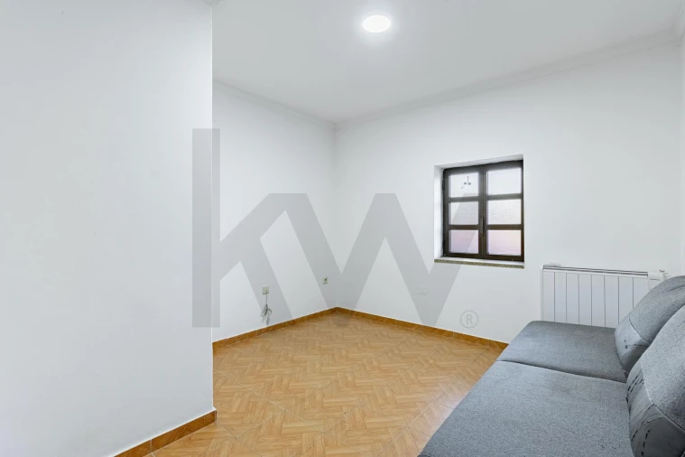 Moradia T2 para Venda em Macieira de Sarnes Foto 18