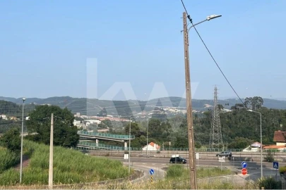 Terreno para Venda em Eiras e São Paulo de Frades