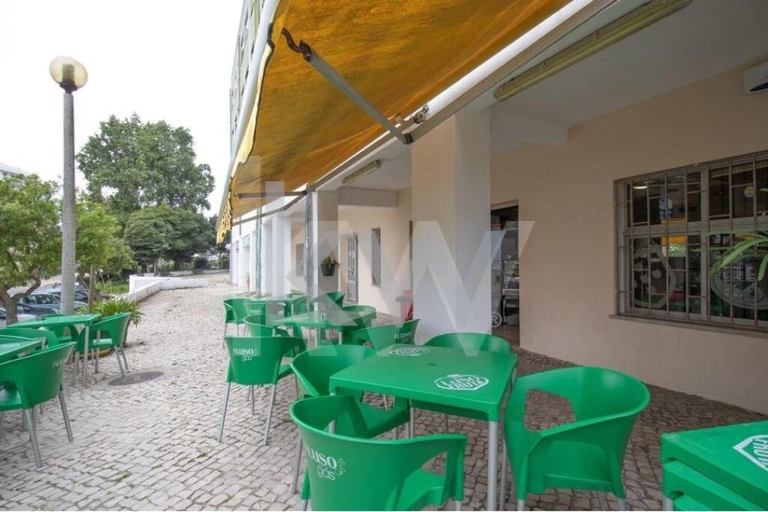 Loja para Venda em Oeiras e São Julião da Barra, Paço de Arcos e Caxias Foto 10