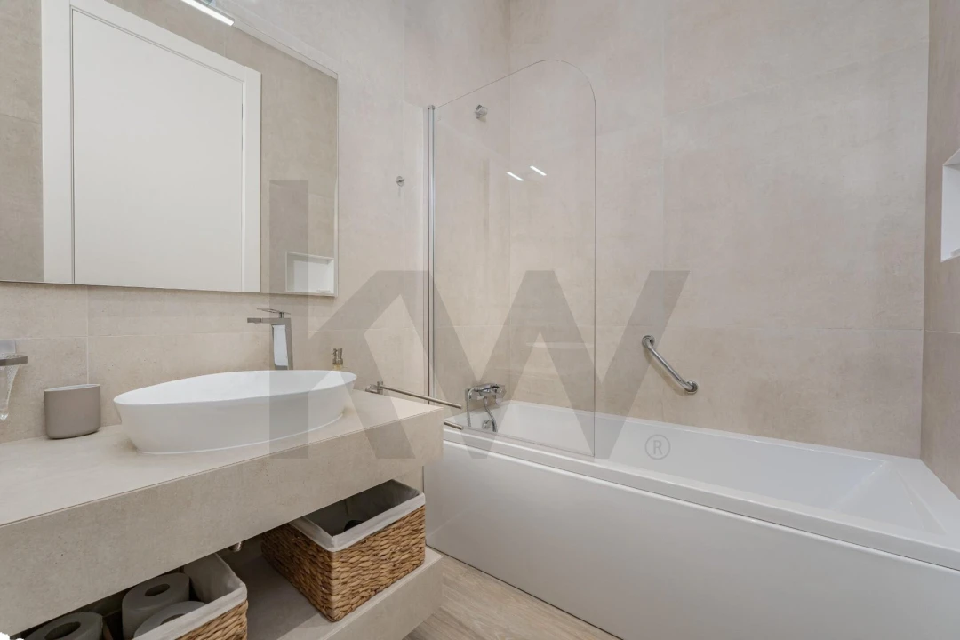 Moradia T4 para Venda em Prazeres Foto 57