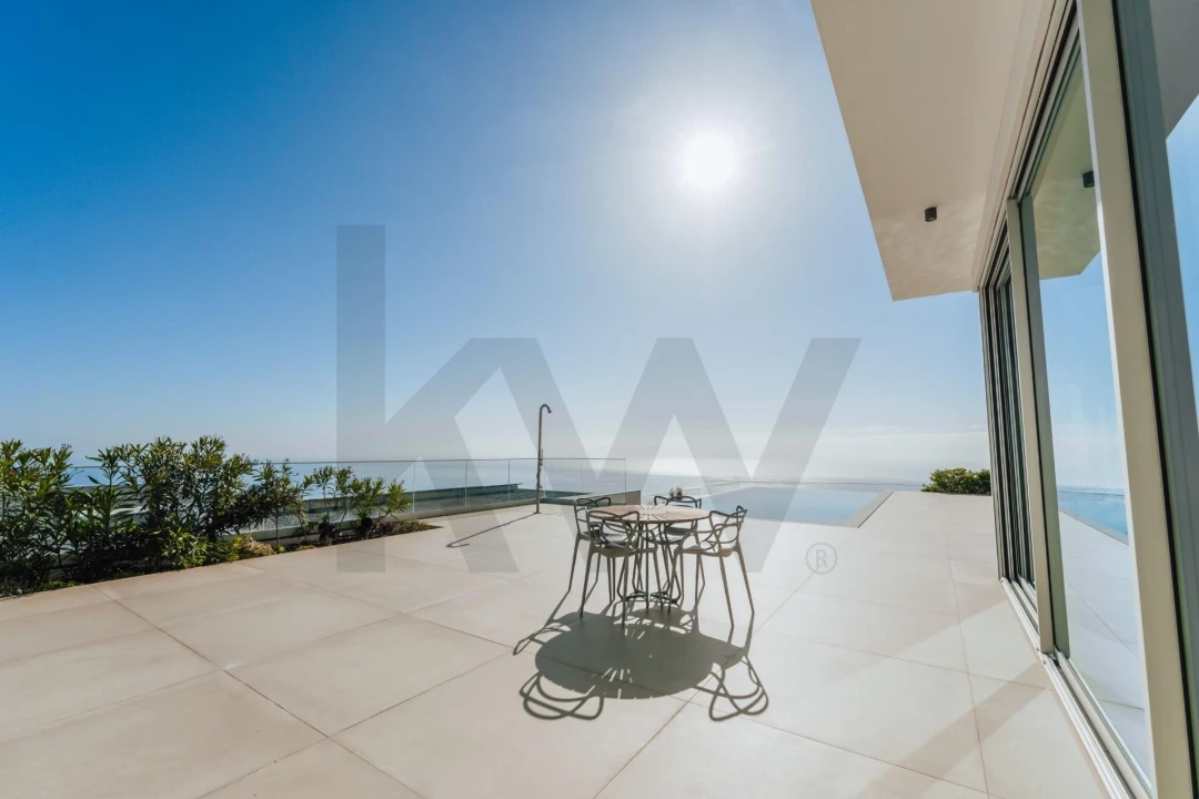 Moradia T4 para Venda em Prazeres Foto 26