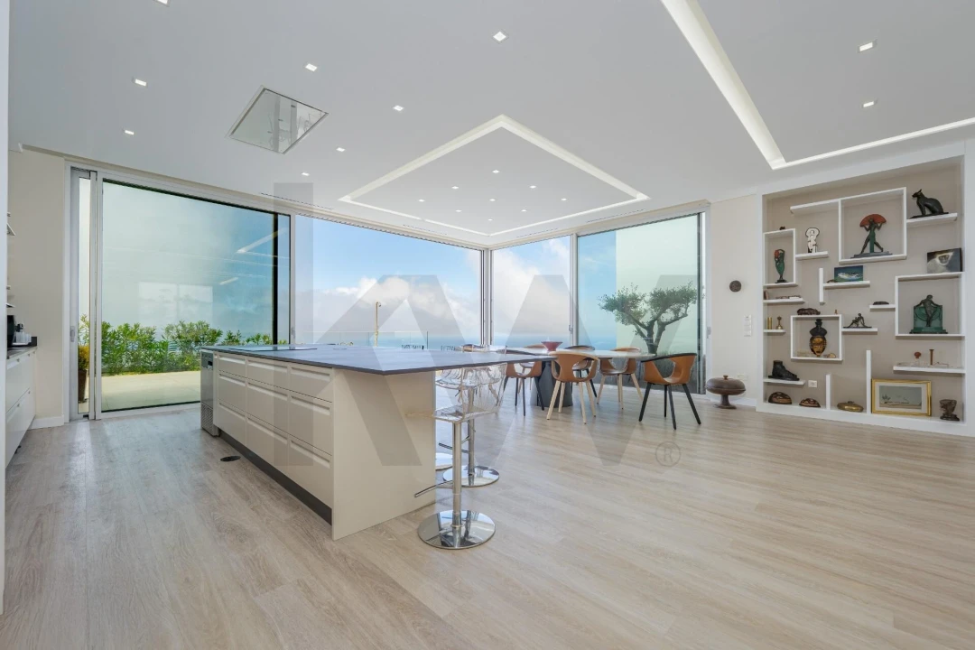 Moradia T4 para Venda em Prazeres Foto 37