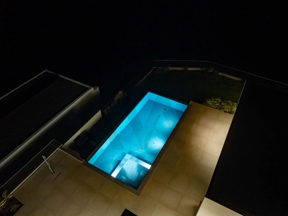 Moradia T4 para Venda em Prazeres Foto 4