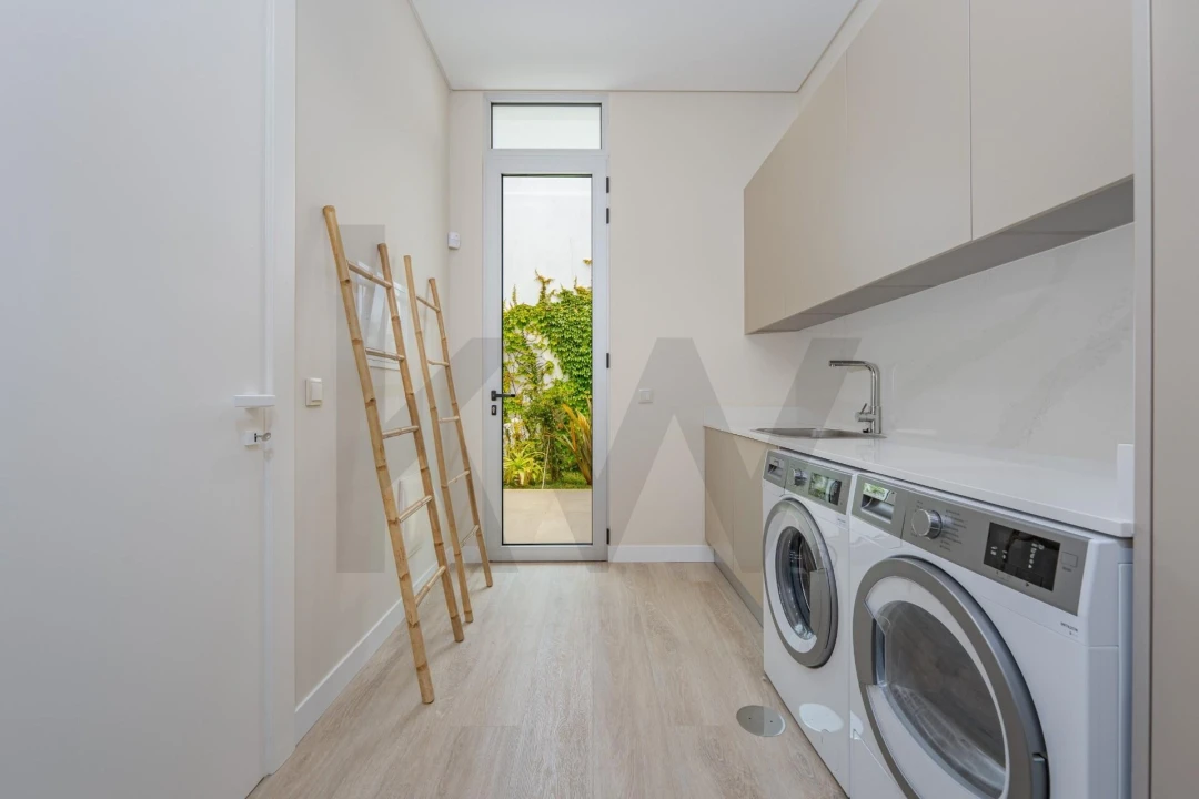 Moradia T4 para Venda em Prazeres Foto 64