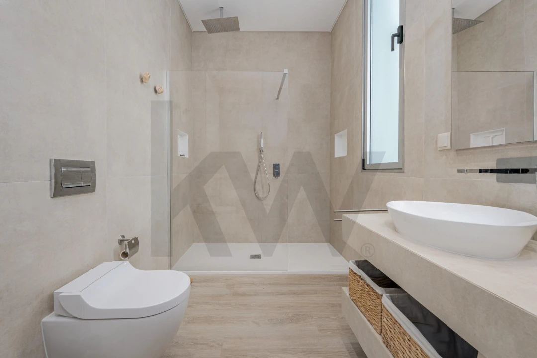 Moradia T4 para Venda em Prazeres Foto 54