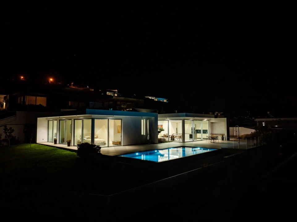 Moradia T4 para Venda em Prazeres Foto 3