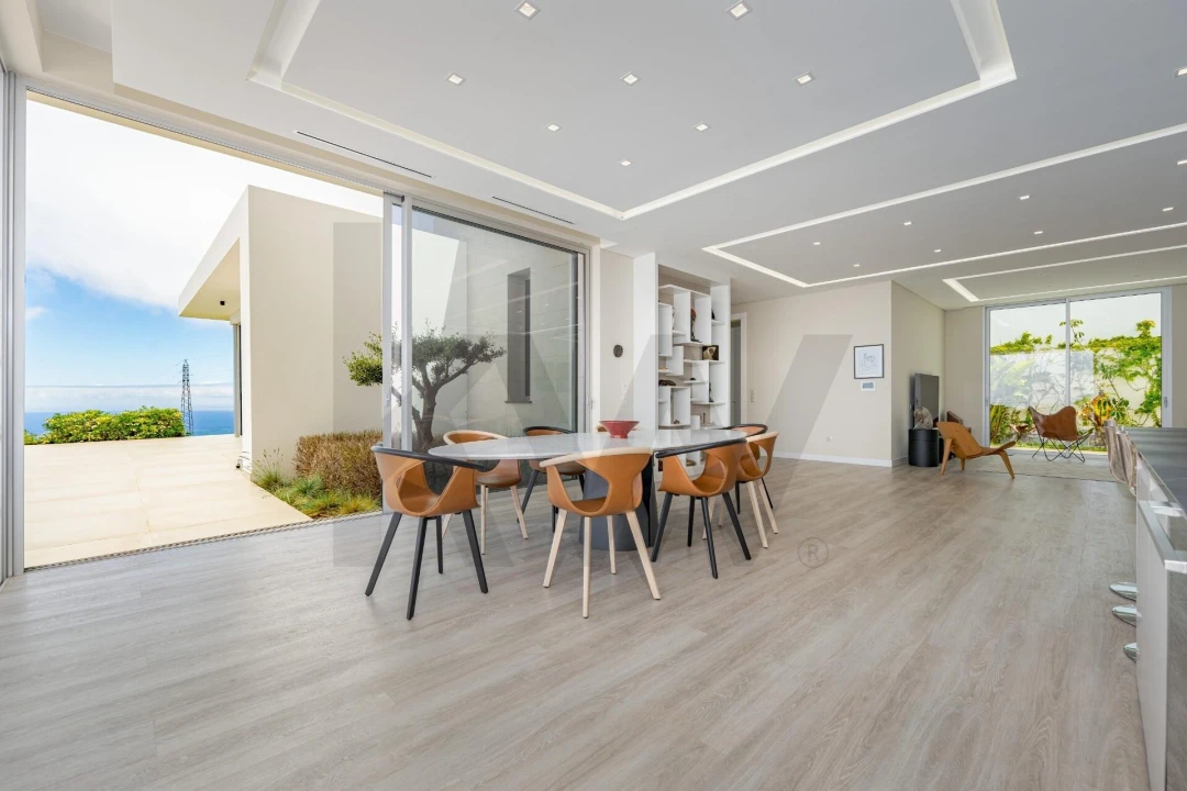 Moradia T4 para Venda em Prazeres Foto 38