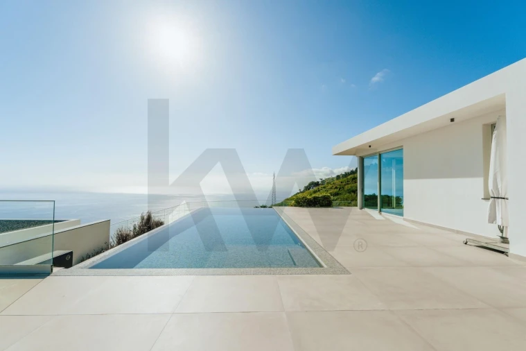 Moradia T4 para Venda em Prazeres Foto 15