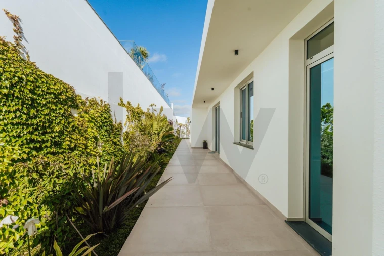 Moradia T4 para Venda em Prazeres Foto 29