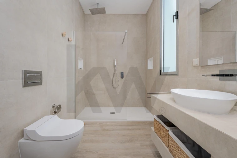 Moradia T4 para Venda em Prazeres Foto 54