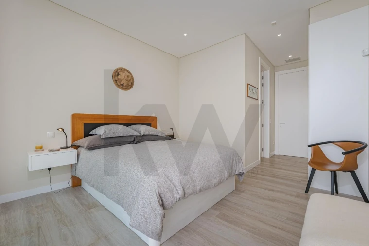 Moradia T4 para Venda em Prazeres Foto 50