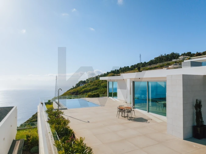 Moradia T4 para Venda em Prazeres Foto 13