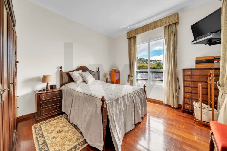 Apartamento T3 para Venda em Caniço Foto 16