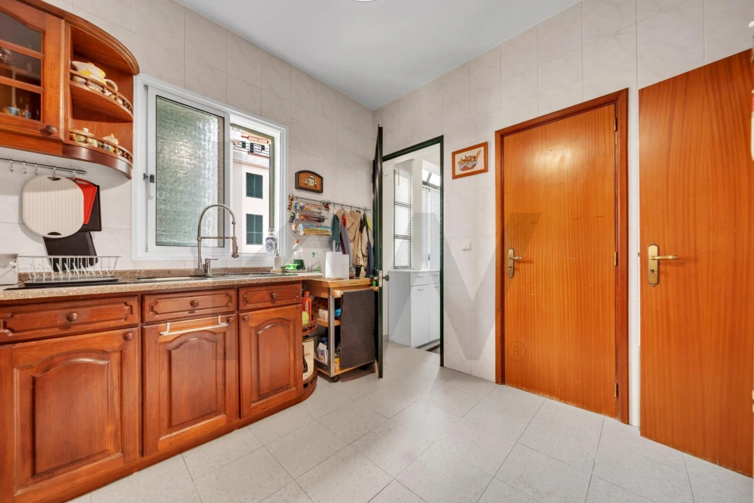 Apartamento T3 para Venda em Caniço Foto 9