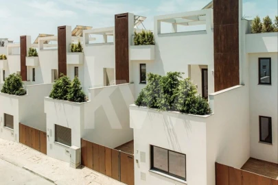 Moradia T3 para Venda em Moncarapacho e Fuseta