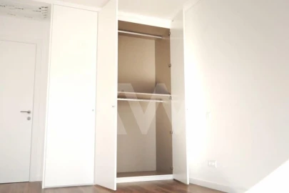 Moradia T3 para Venda em Moncarapacho e Fuseta