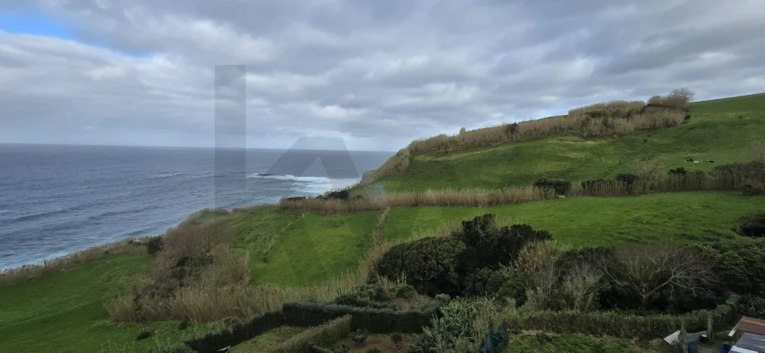 Terreno para Venda em Lomba da Maia