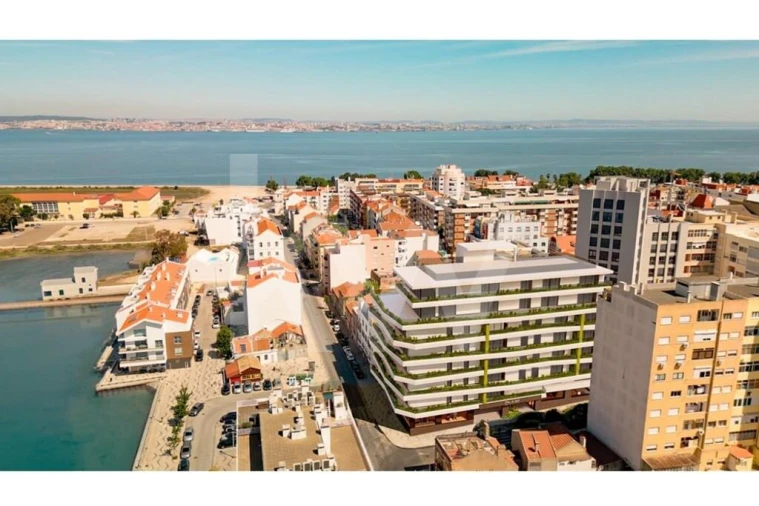 Apartamento T3 para Venda em Barreiro e Lavradio Foto 2