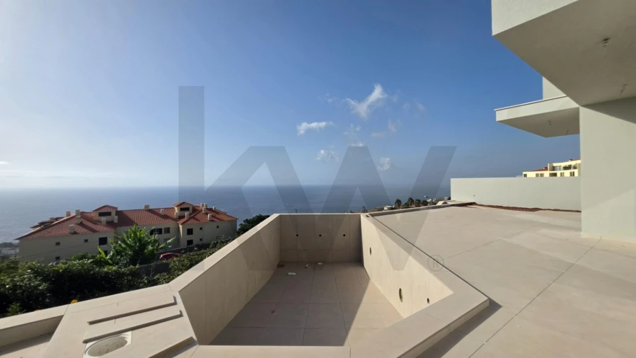 Moradia T3 para Venda em Caniço Foto 2