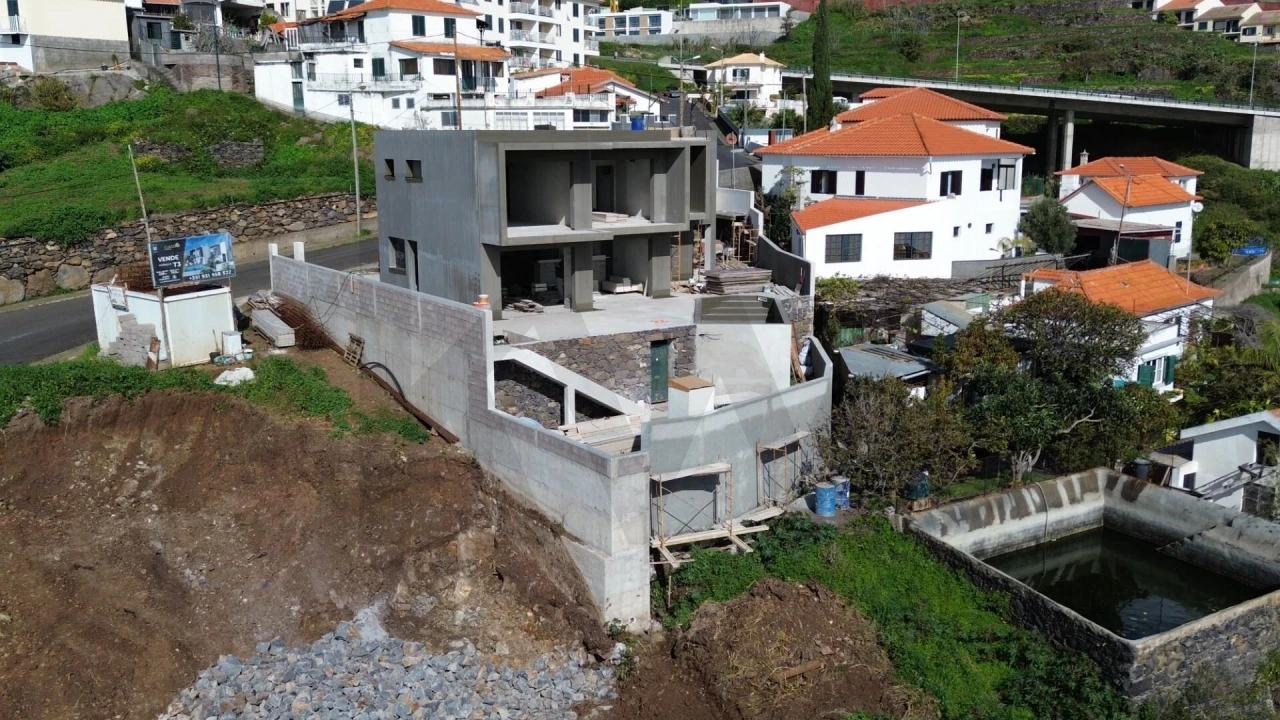 Moradia T3 para Venda em Caniço Foto 24